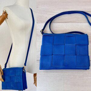 EUC BORSE IN PELLE  Royal Blue Italian Cassette Leather Shoulder Bag / Crossbody